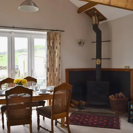 Issac'S Byre Ferienhaus